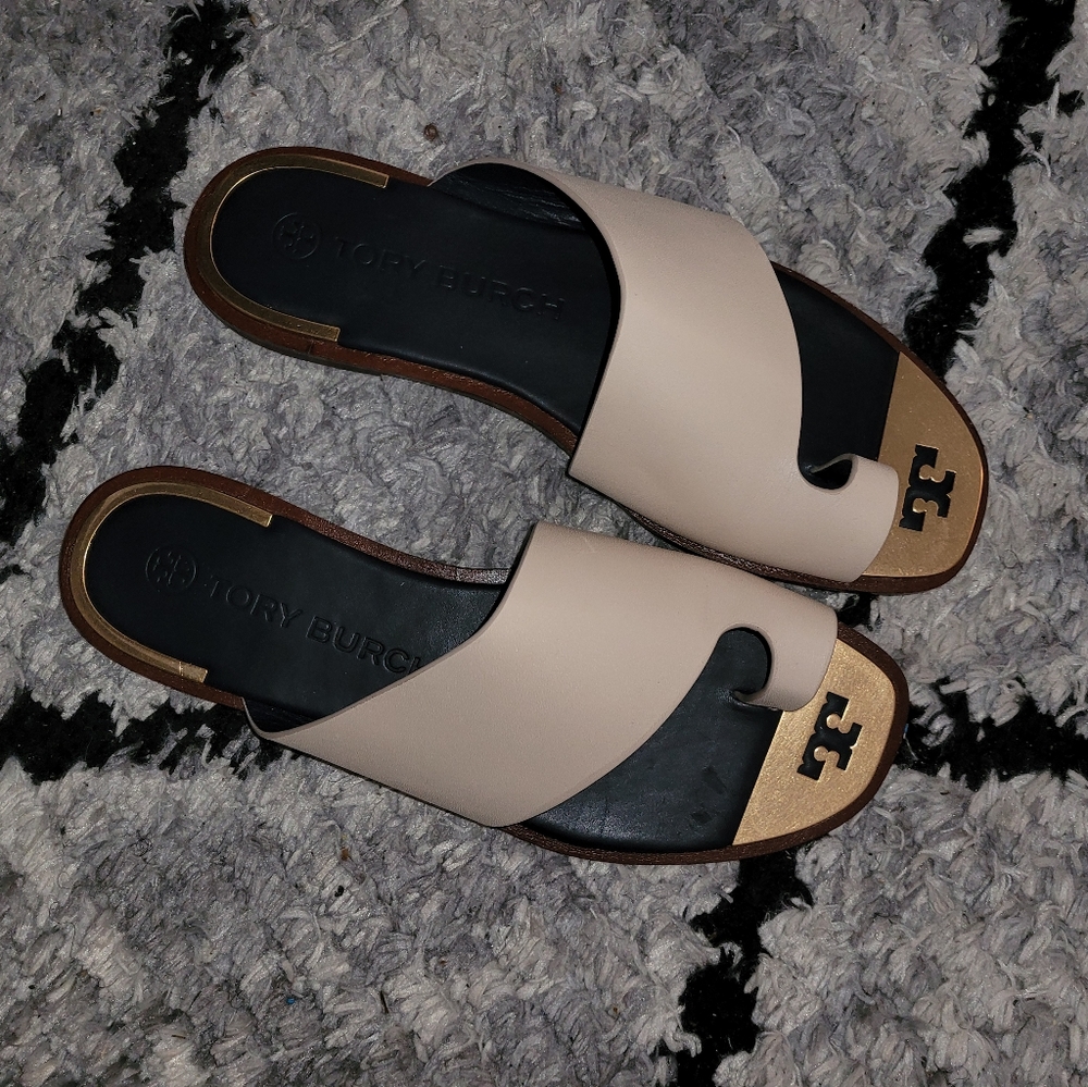 BNIB Tory Burch Selby Sandle in Dulce De Leche size US 9